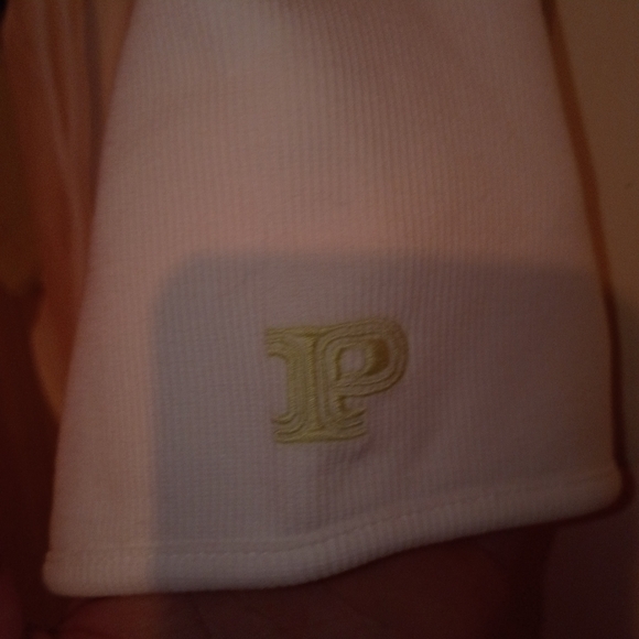Yellow and White T-Shirt and Shorts Set - Picture 4 of 5